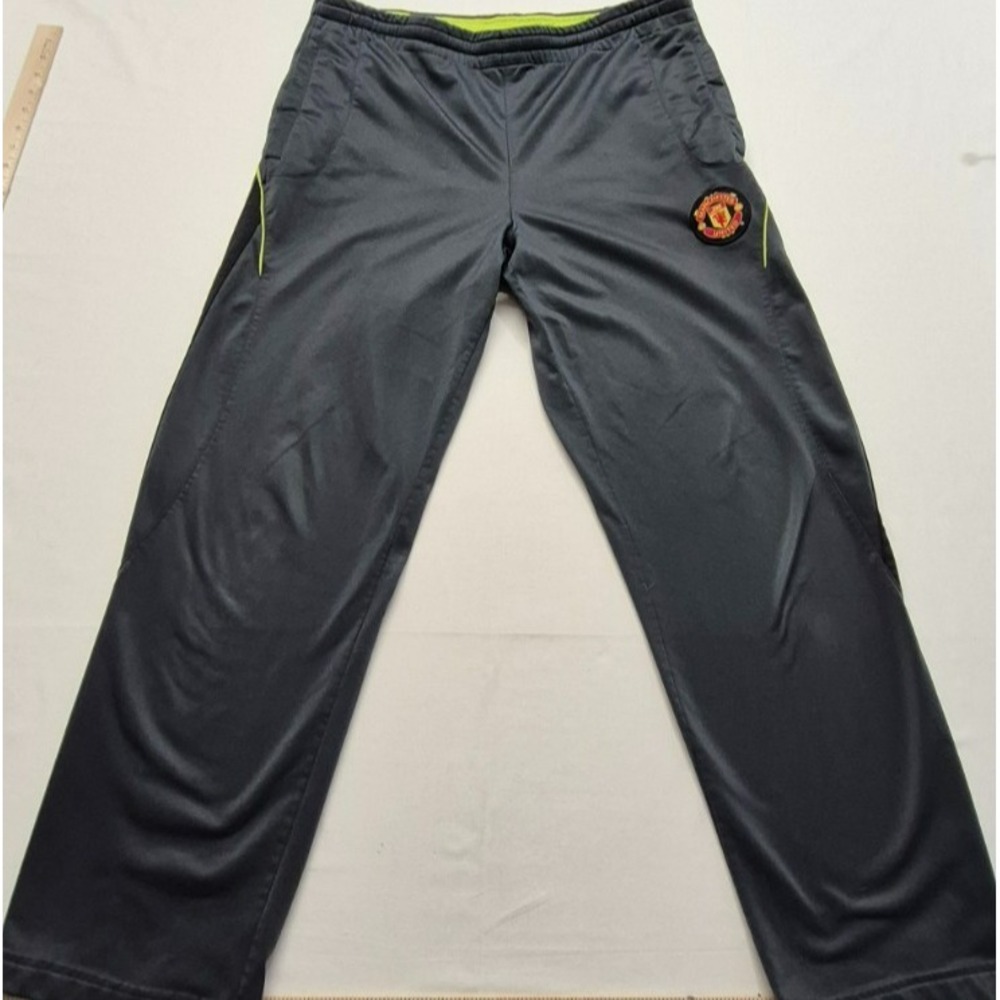Manchester United‎ Men's Training Soccer Gray Athletic Pants black strips sz. M